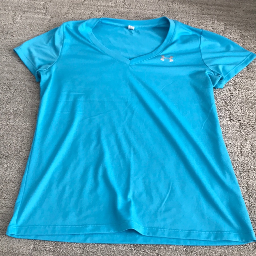 UA aqua heat gear loose tee, Medium